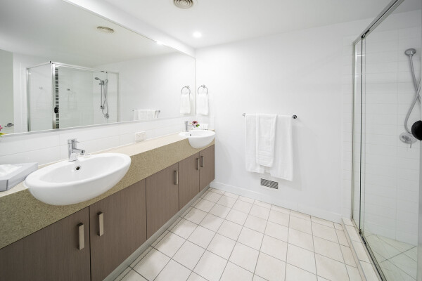coolum at the beach resort 3br executive apartment 6